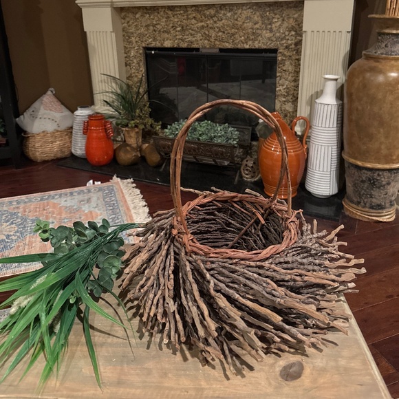 Vintage Handmade Rustic Bird's Nest Twig Decorative Basket - Picture 1 of 5